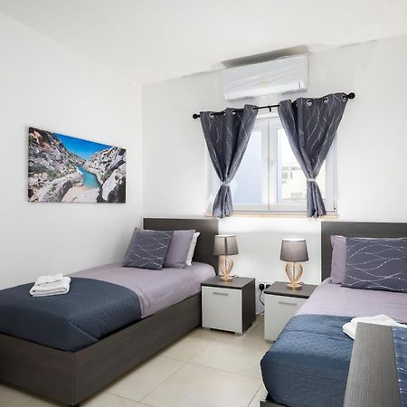 Modern & Spacious 2Br Apartment With Country Views - Close To Xemxija Bay St. Paul's Bay Dış mekan fotoğraf