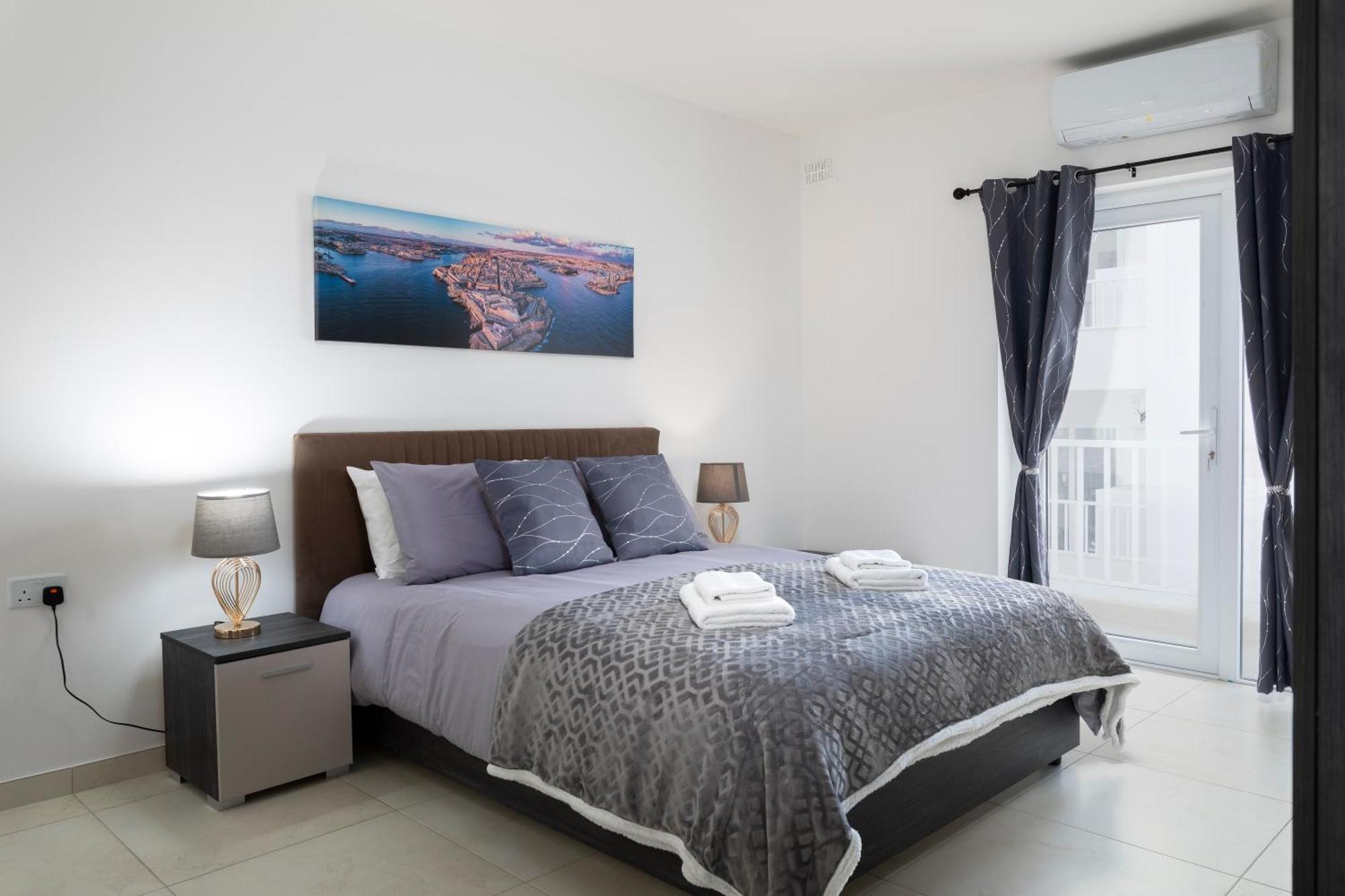 Modern & Spacious 2Br Apartment With Country Views - Close To Xemxija Bay St. Paul's Bay Dış mekan fotoğraf